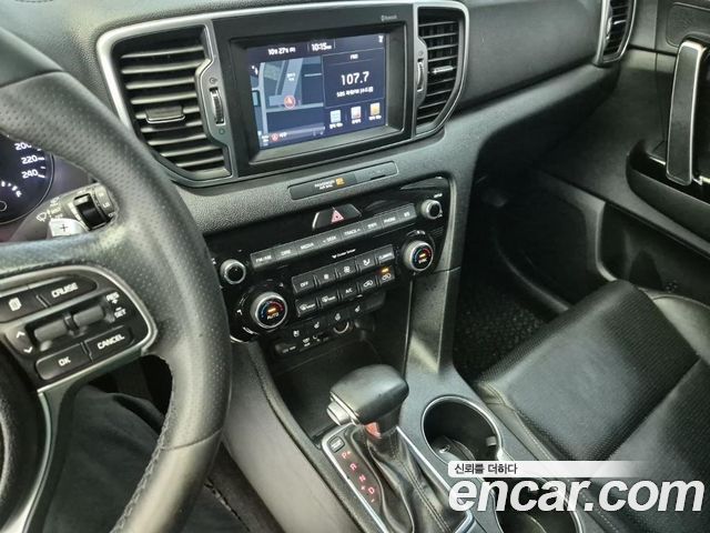 Kia Sportage 2017 — photo 10