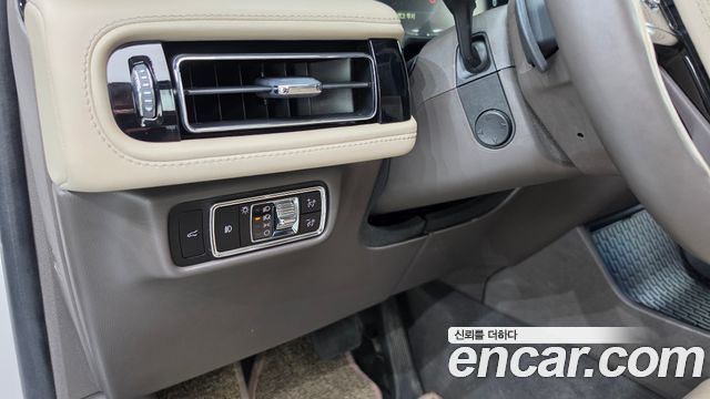 Lincoln Aviator 2023 — photo 10