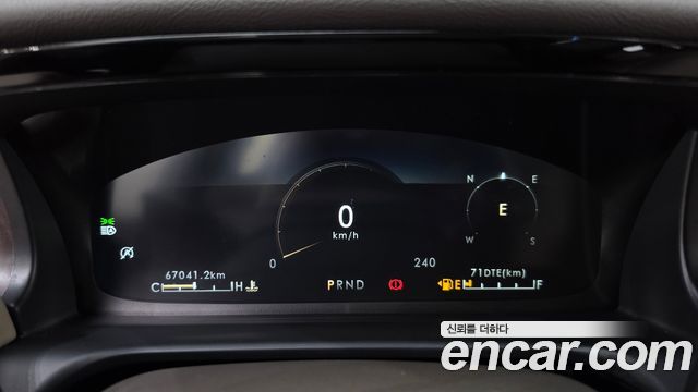 Lincoln Aviator 2023 — photo 16