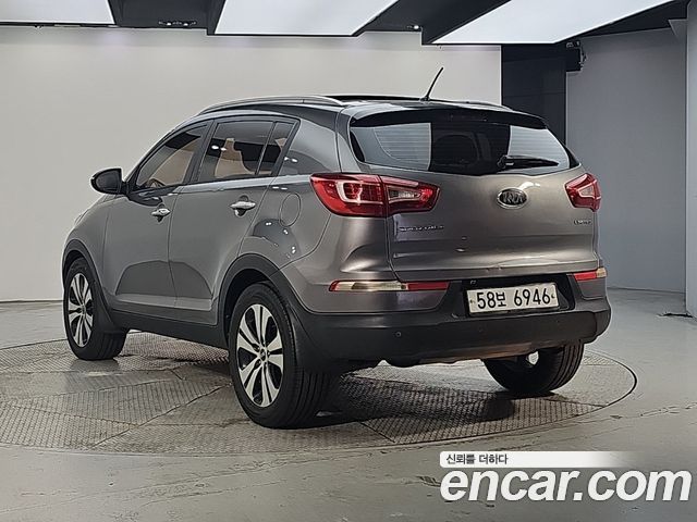 Kia Sportage 2011 — photo 3