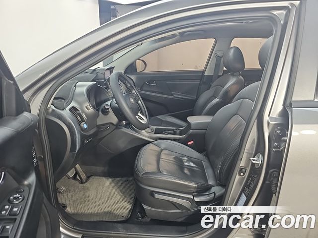 Kia Sportage 2011 — photo 10