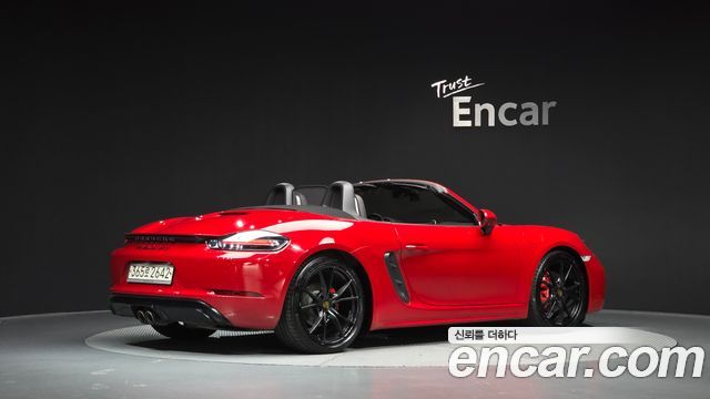 Porsche 718 2019 — photo 2