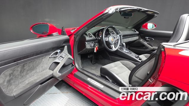 Porsche 718 2019 — photo 10