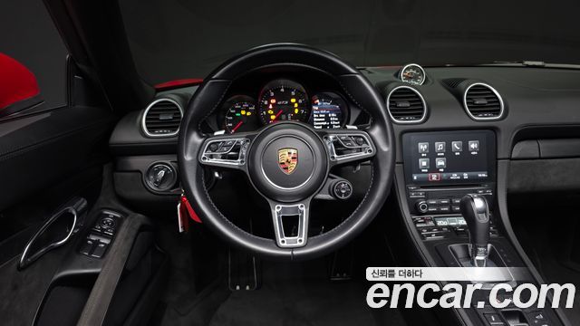 Porsche 718 2019 — photo 12