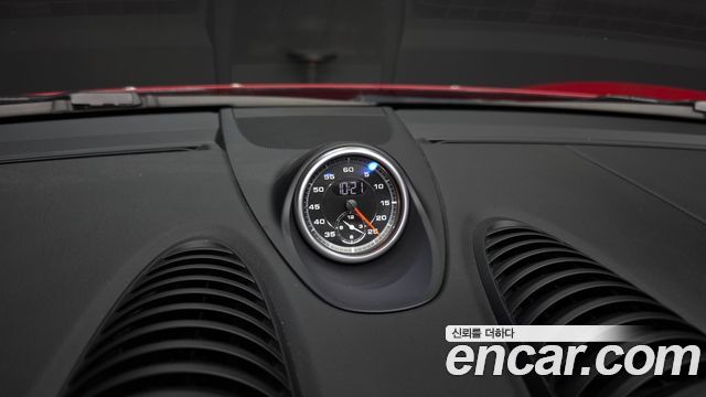 Porsche 718 2019 — photo 17