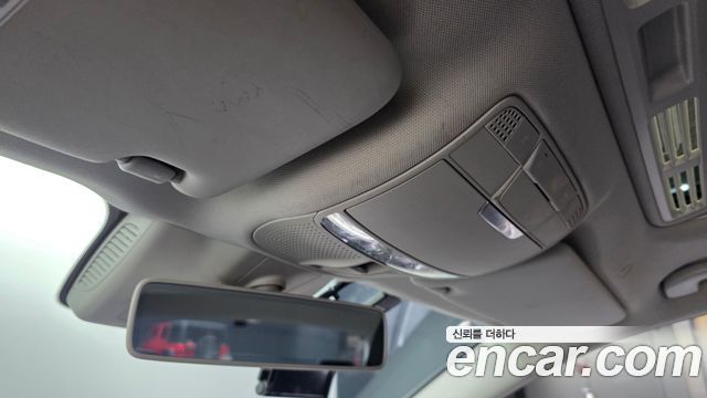 Mercedes-Benz E-Class 2018 — photo 30