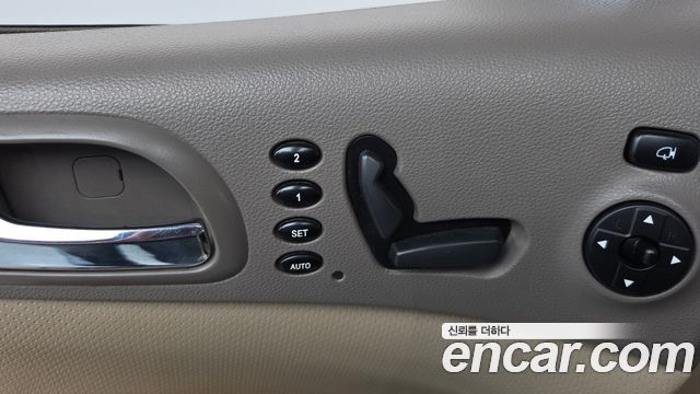 Kia Canival 2014 — photo 28