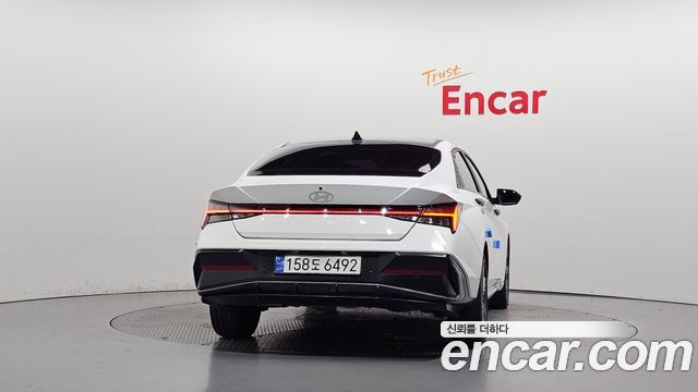 Hyundai AVANTE 2024 — photo 4