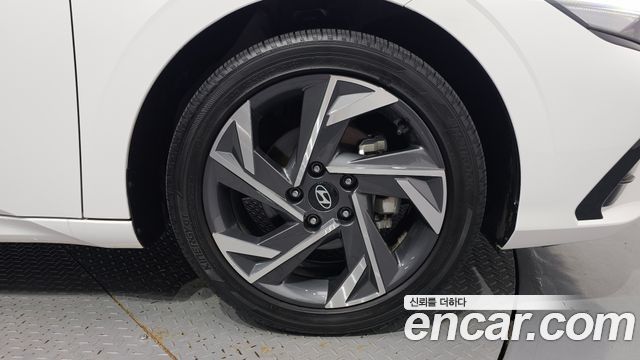 Hyundai AVANTE 2024 — photo 7