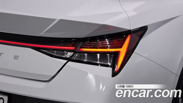 Hyundai AVANTE 2024 — photo 9
