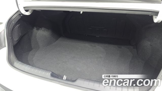 Hyundai AVANTE 2024 — photo 30