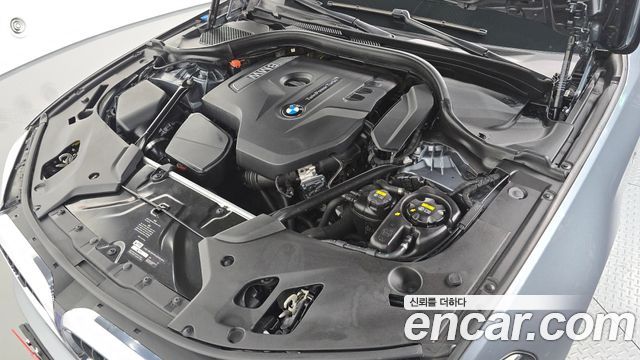 BMW 5-Series 2017 — photo 6