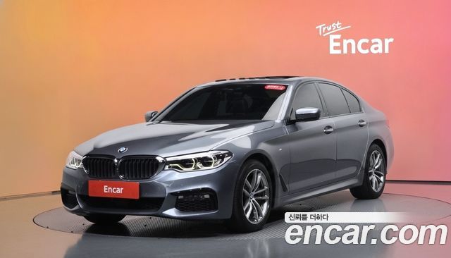 BMW 5-Series 2017 — photo 1