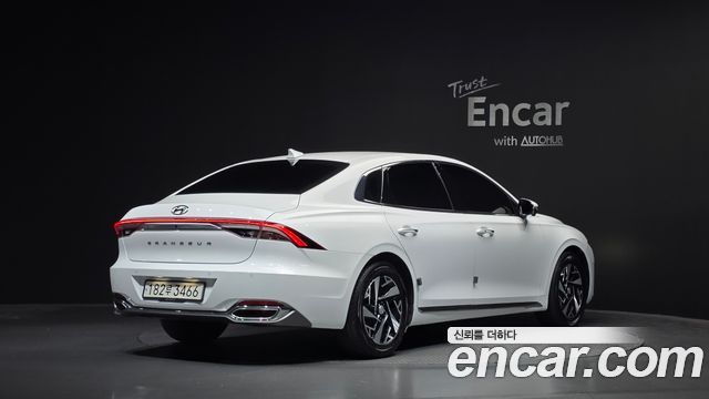 Hyundai Grandeur 2023 — photo 2