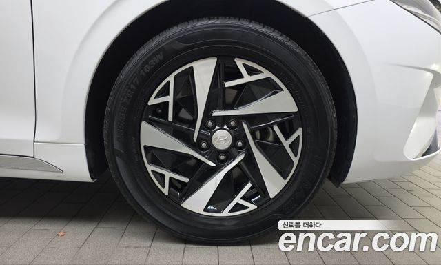 Hyundai Grandeur 2023 — photo 5