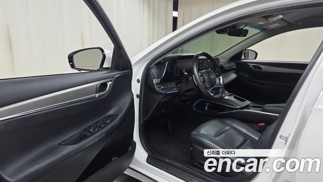 Hyundai Grandeur 2023 — photo 13
