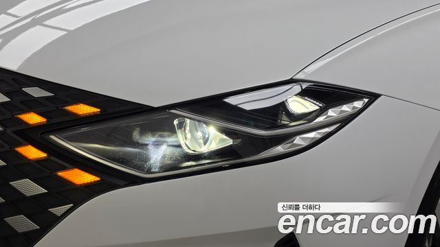 Hyundai Grandeur 2023 — photo 8
