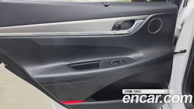 Hyundai Grandeur 2023 — photo 15