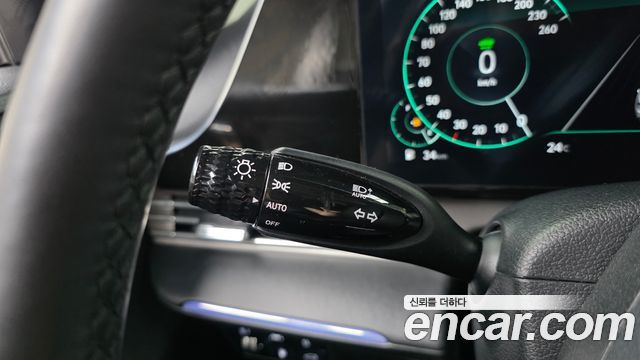 Hyundai Grandeur 2023 — photo 27