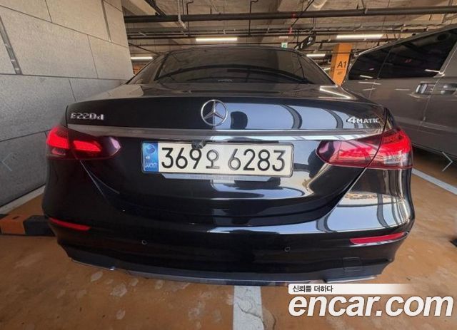 Mercedes-Benz E-Class 2021 — photo 4