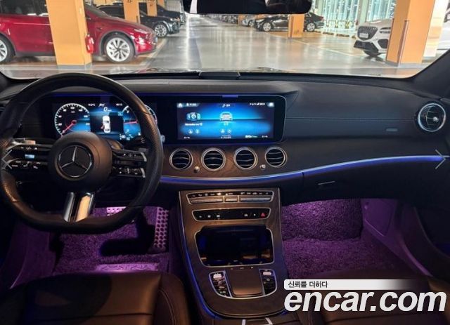 Mercedes-Benz E-Class 2021 — photo 8