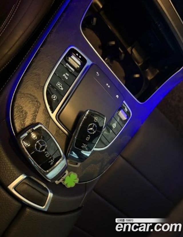 Mercedes-Benz E-Class 2021 — photo 13