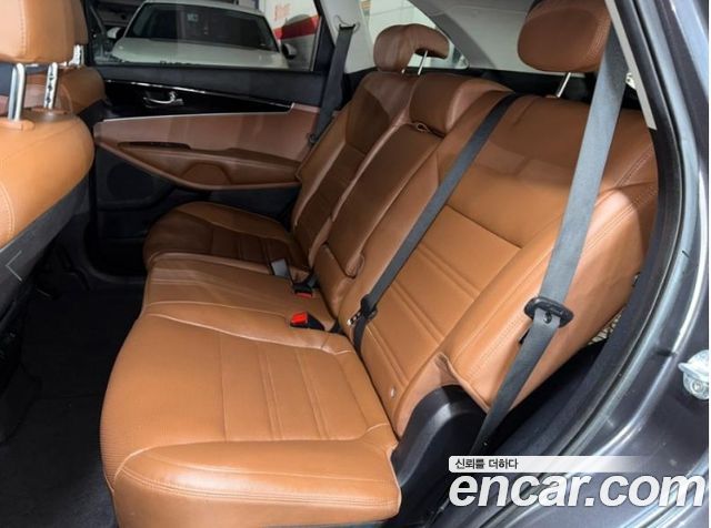 Kia Sorento 2018 — photo 8