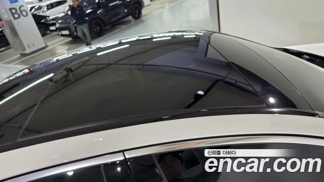 Mercedes-Benz E-Class 2026 — photo 13