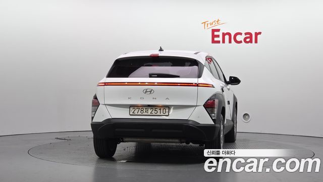 Hyundai Kona 2023 — photo 4