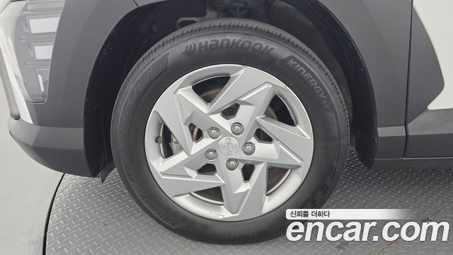 Hyundai Kona 2023 — photo 5