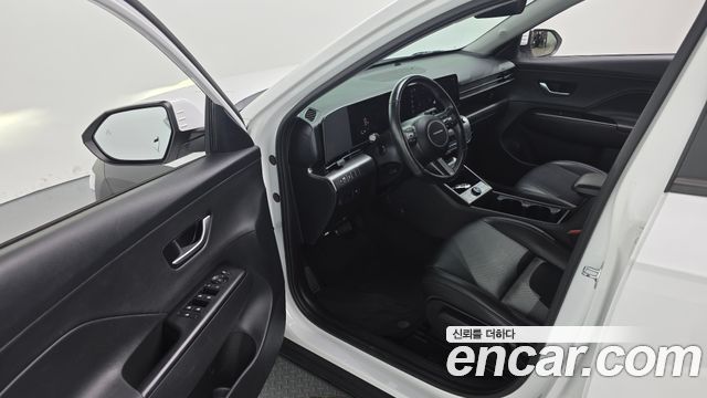 Hyundai Kona 2023 — photo 13