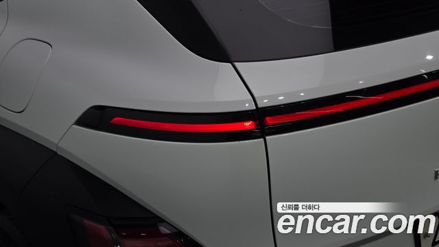 Hyundai Kona 2023 — photo 9