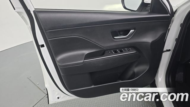 Hyundai Kona 2023 — photo 14