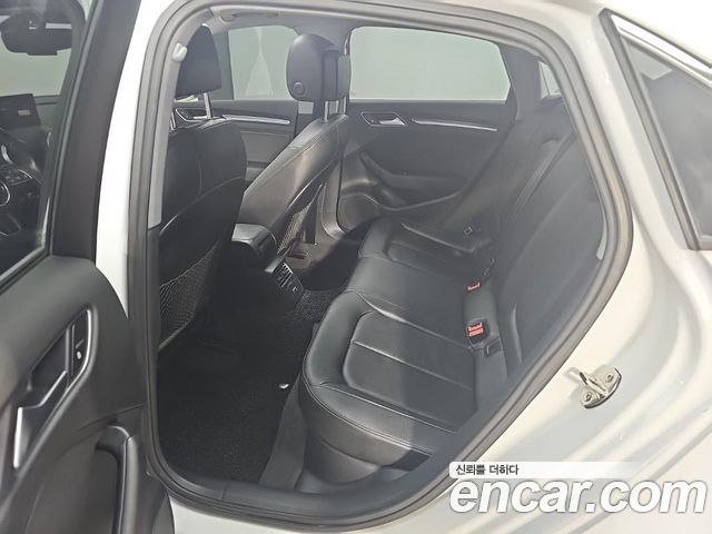 Audi A3 2020 — photo 12