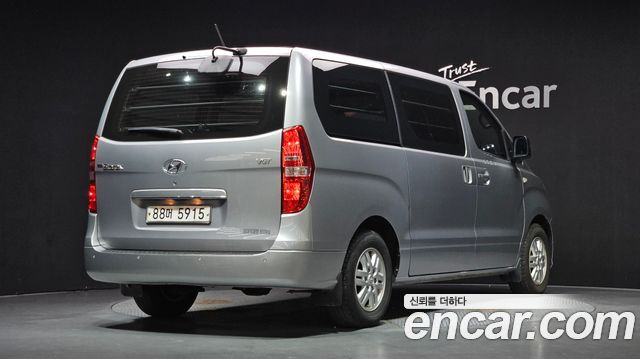 Hyundai Starex 2019 — photo 2