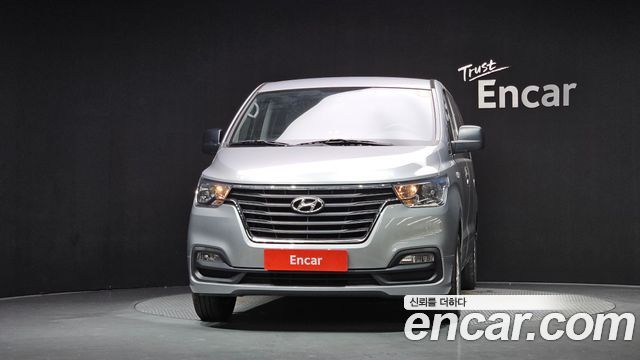 Hyundai Starex 2019 — photo 3