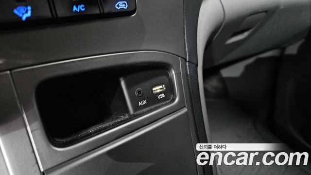Hyundai Starex 2019 — photo 18