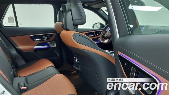 Mercedes-Benz GLC-Class 2026 — photo 10