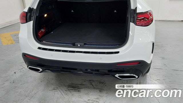 Mercedes-Benz GLC-Class 2026 — photo 11