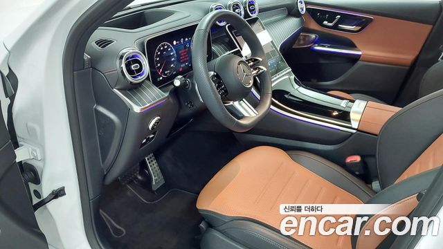 Mercedes-Benz GLC-Class 2026 — photo 14