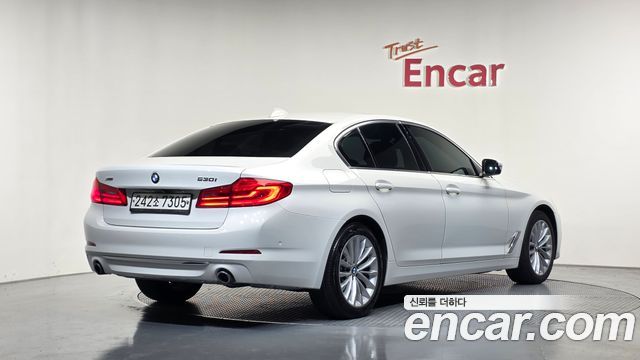 BMW 5-Series 2019 — photo 2