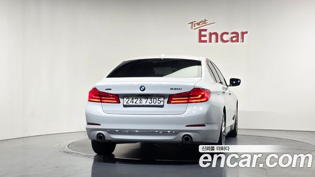 BMW 5-Series 2019 — photo 4