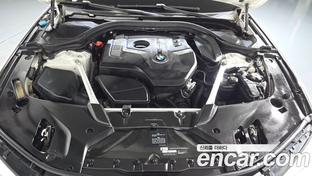 BMW 5-Series 2019 — photo 6