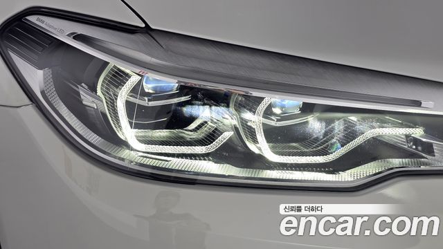 BMW 5-Series 2019 — photo 8