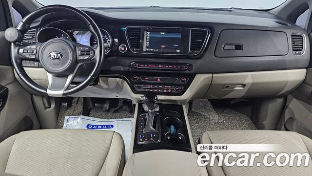 Kia Canival 2016 — photo 7