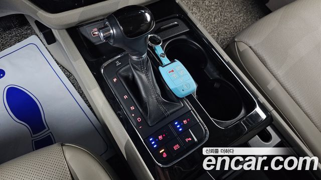 Kia Canival 2016 — photo 9