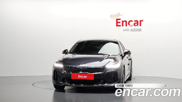 Kia Stinger 2023 — photo 3