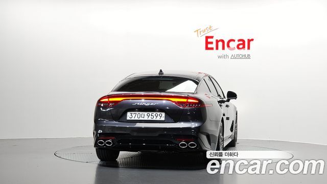 Kia Stinger 2023 — photo 4