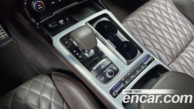 Kia Stinger 2023 — photo 12