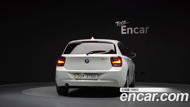 BMW 1-Series 2014 — photo 4
